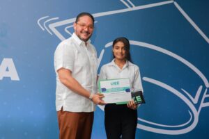 Read more about the article La UCE entrega 50 nuevas becas; suma 270 este año con una inversión social de RD$66 millones